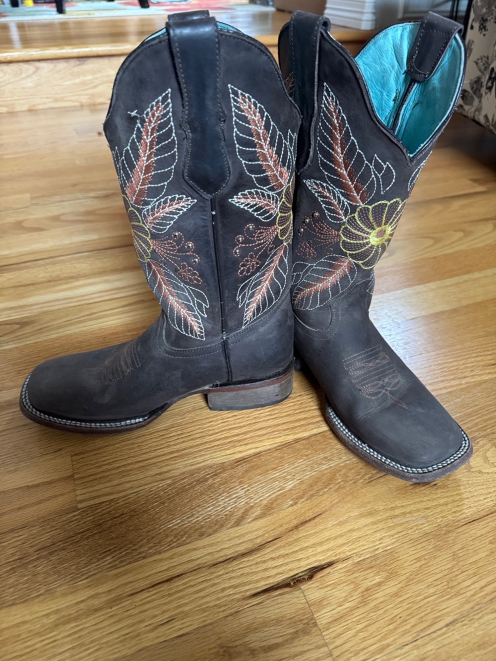Women's Brown Embroidered Heeled Boots - Floral Western Style